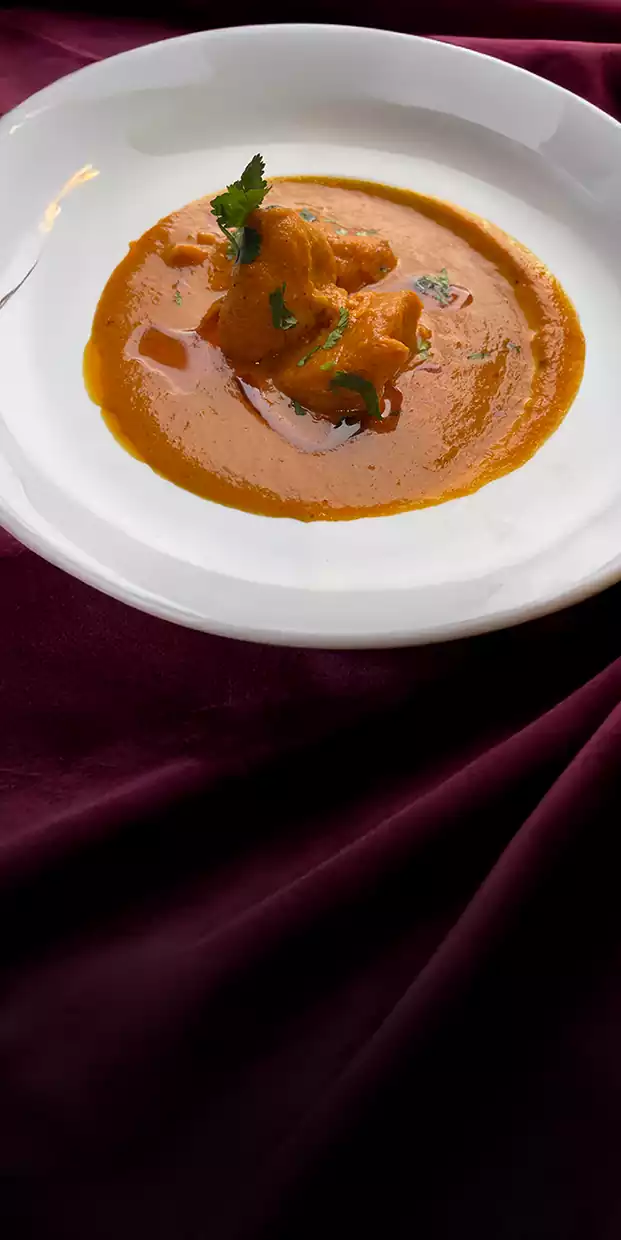 Retten  butter chicken fra restauranten Punjab Tandoori