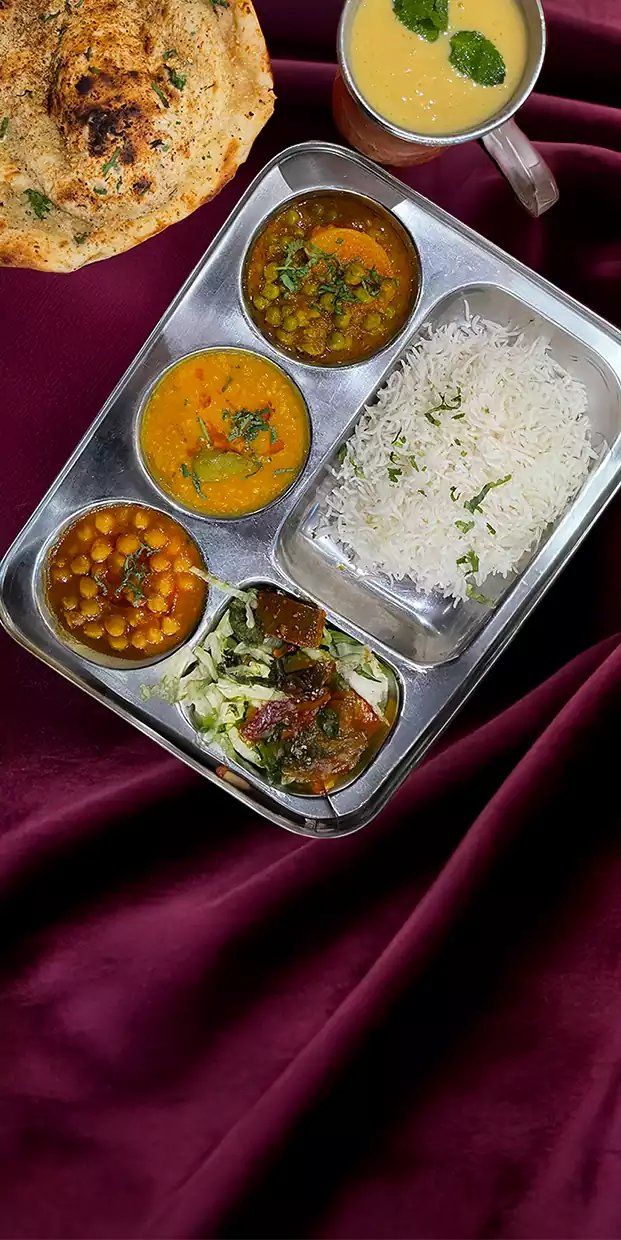 Retten Punjabi Vegetar fra restauranten Punjab Tandoori